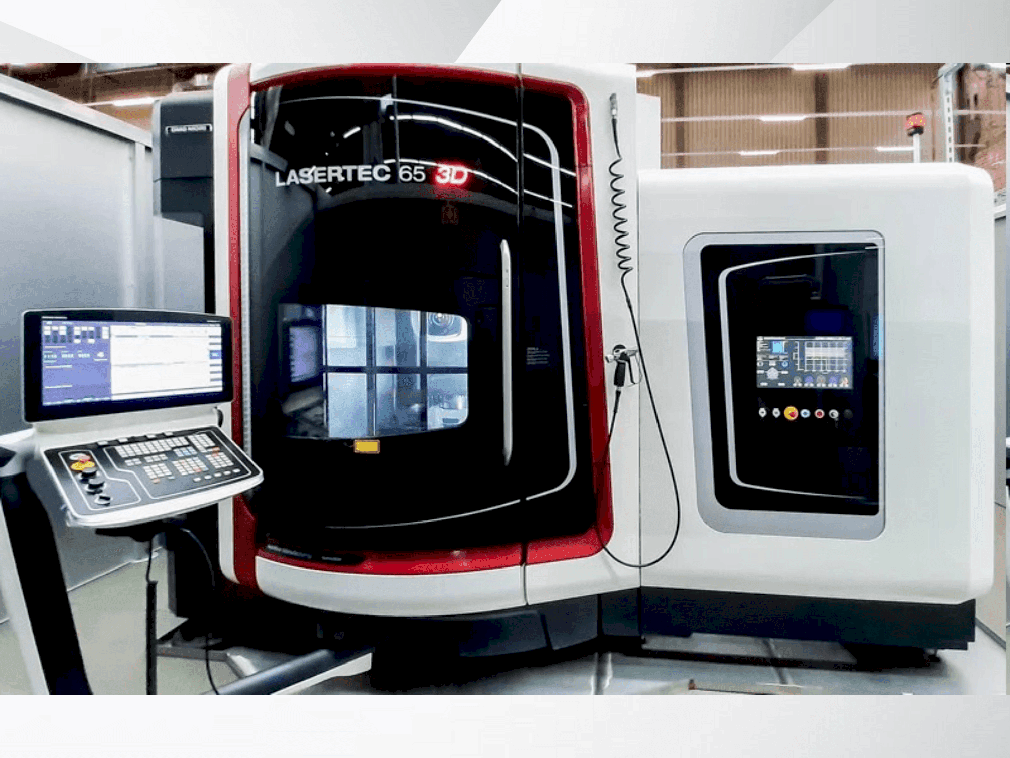 Čelní pohled na DMG MORI Lasertec 65 stroj
