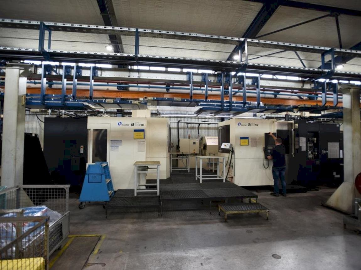 Čelní pohled na Makino a61nx Pro 6 stroj