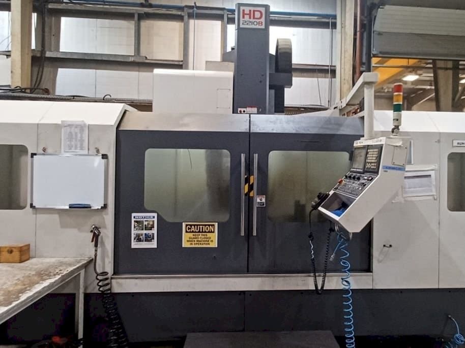 Čelní pohled na Dugard HD 2210B stroj