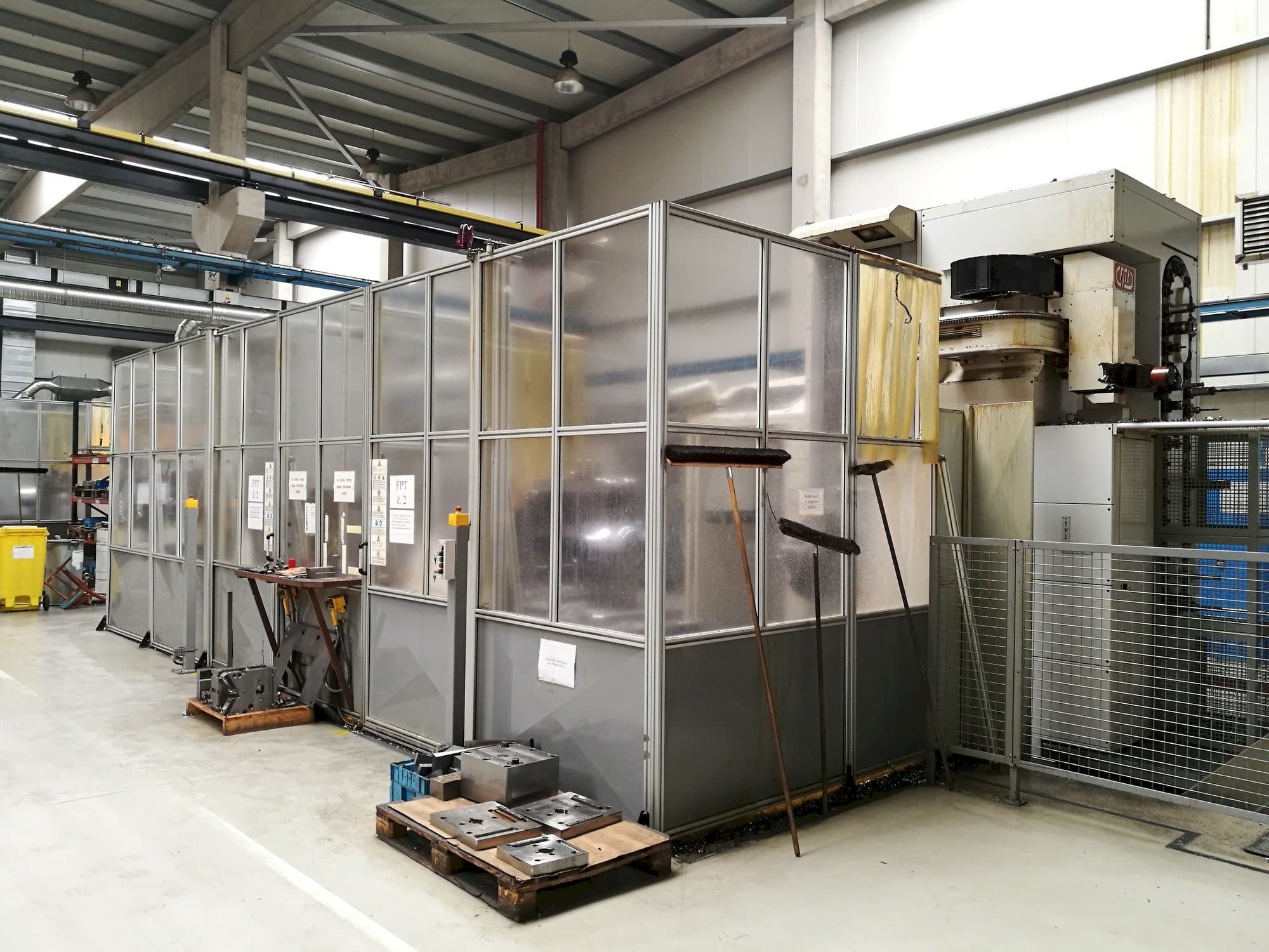 Čelní pohled  na FPT Area M  stroj