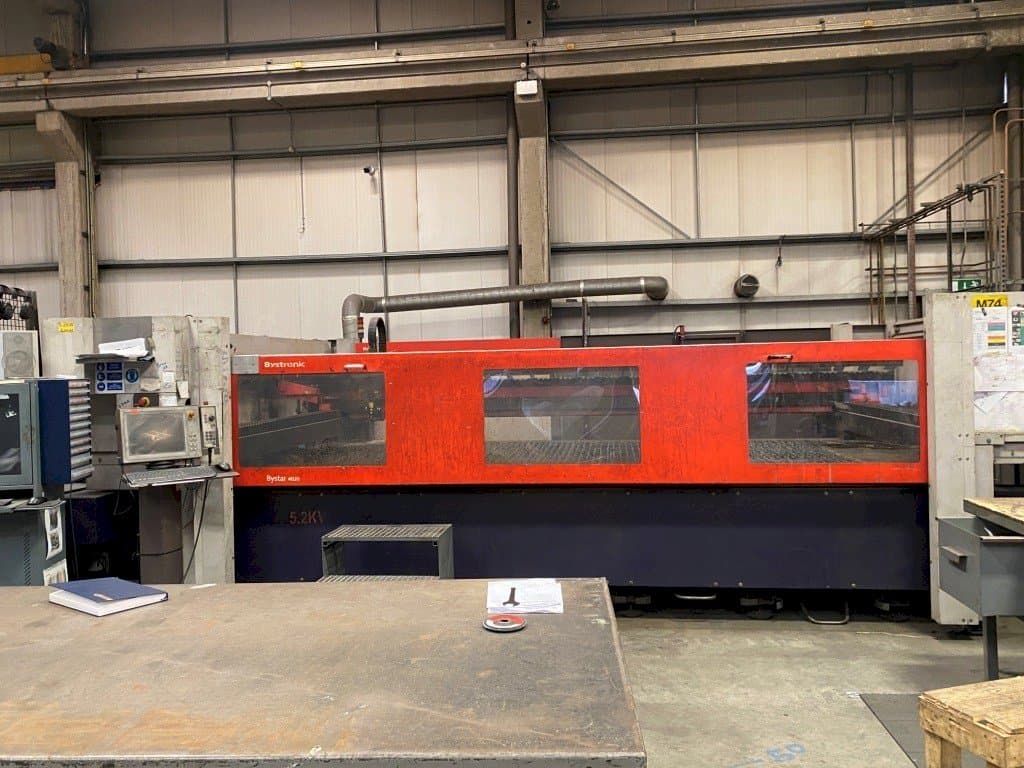 Čelní pohled na Bystronic Bystar 4020 stroj
