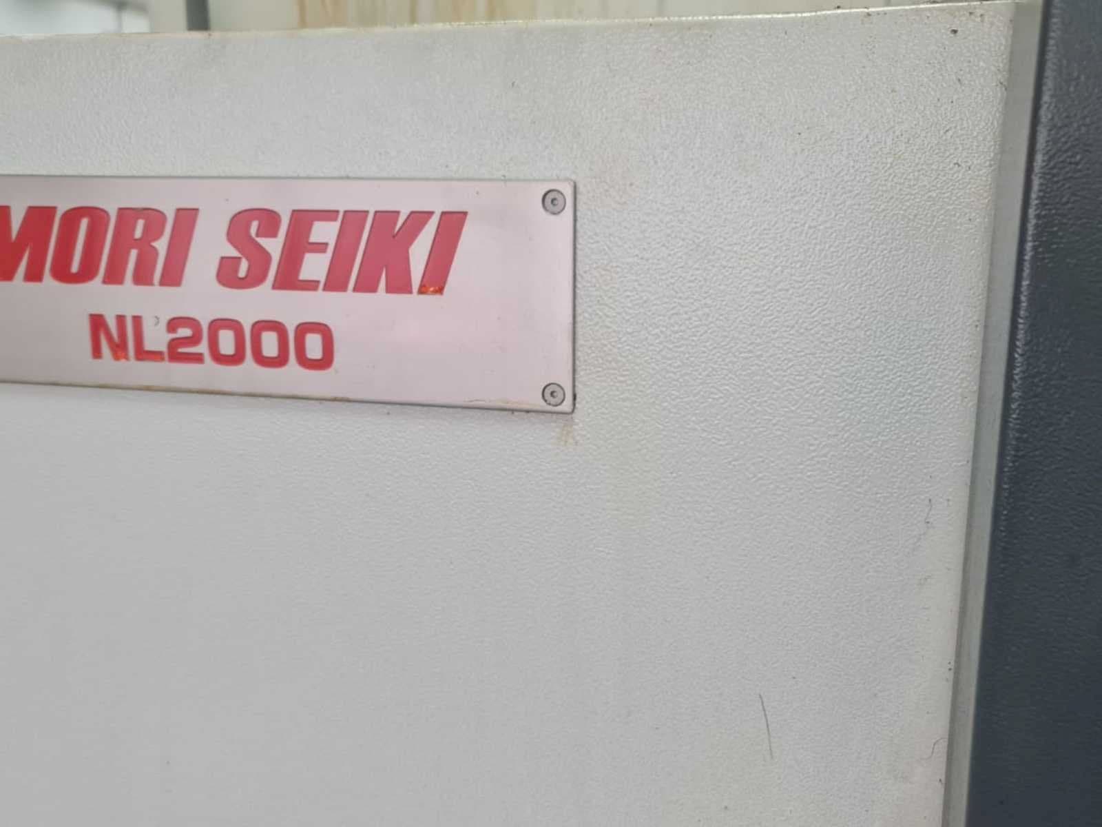 Čelní pohled na DMG Mori Seiki NL2000Y stroj