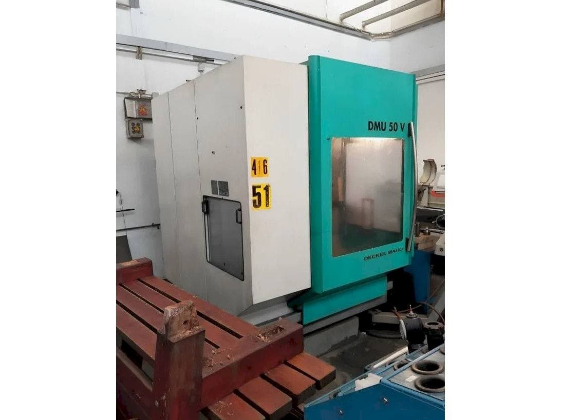 Levý boční pohled na DECKEL MAHO DMU 50 V stroj