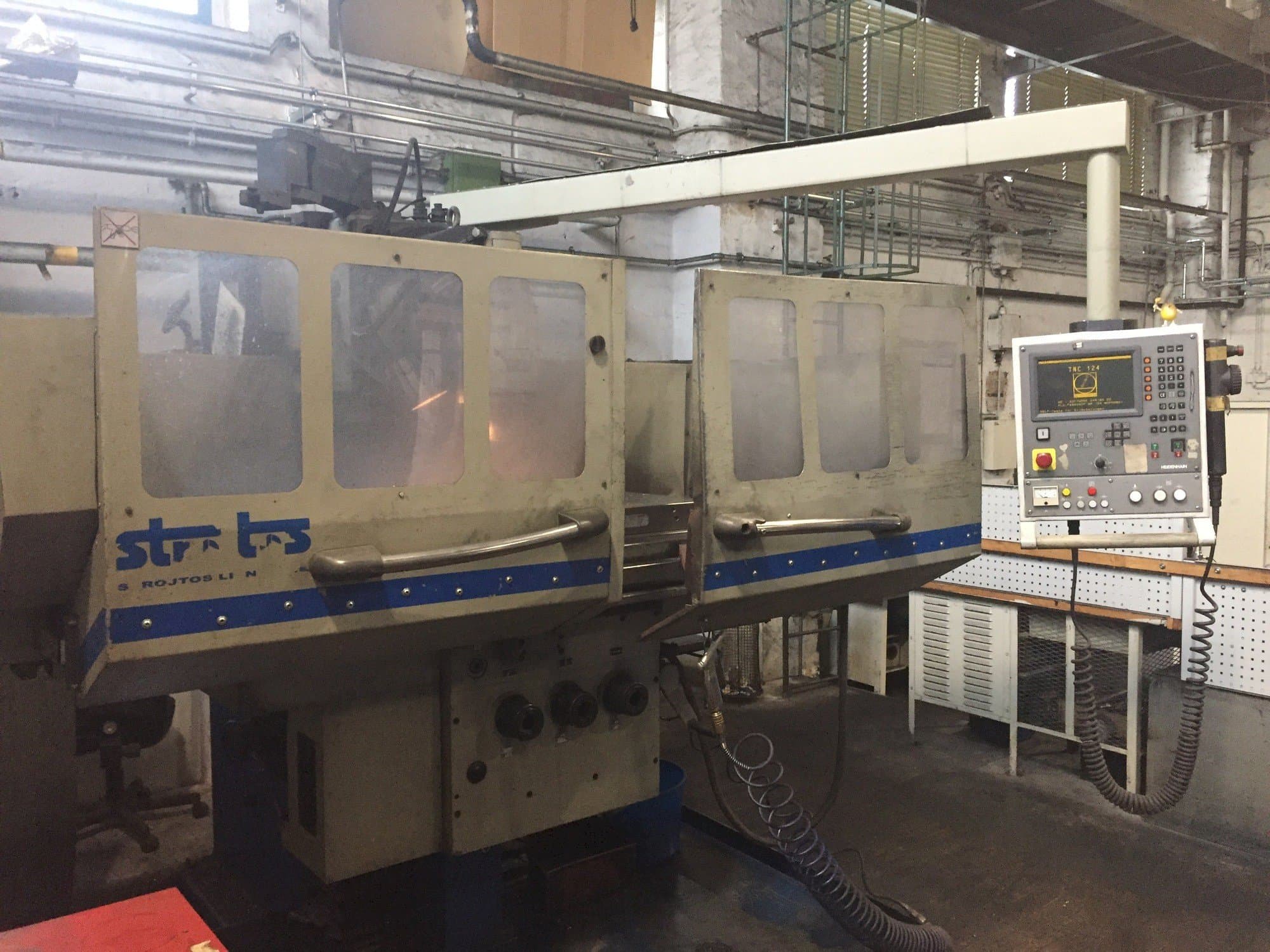 Čelní pohled na Strojtos FGS 63 NCP stroj