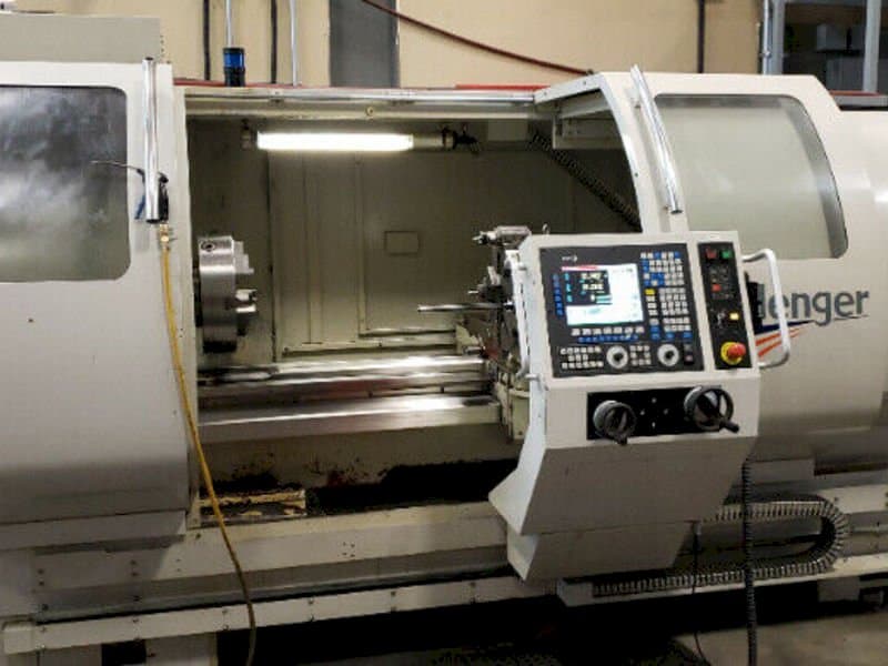 Čelní pohled na Modern Microcut BNC-2260XL stroj
