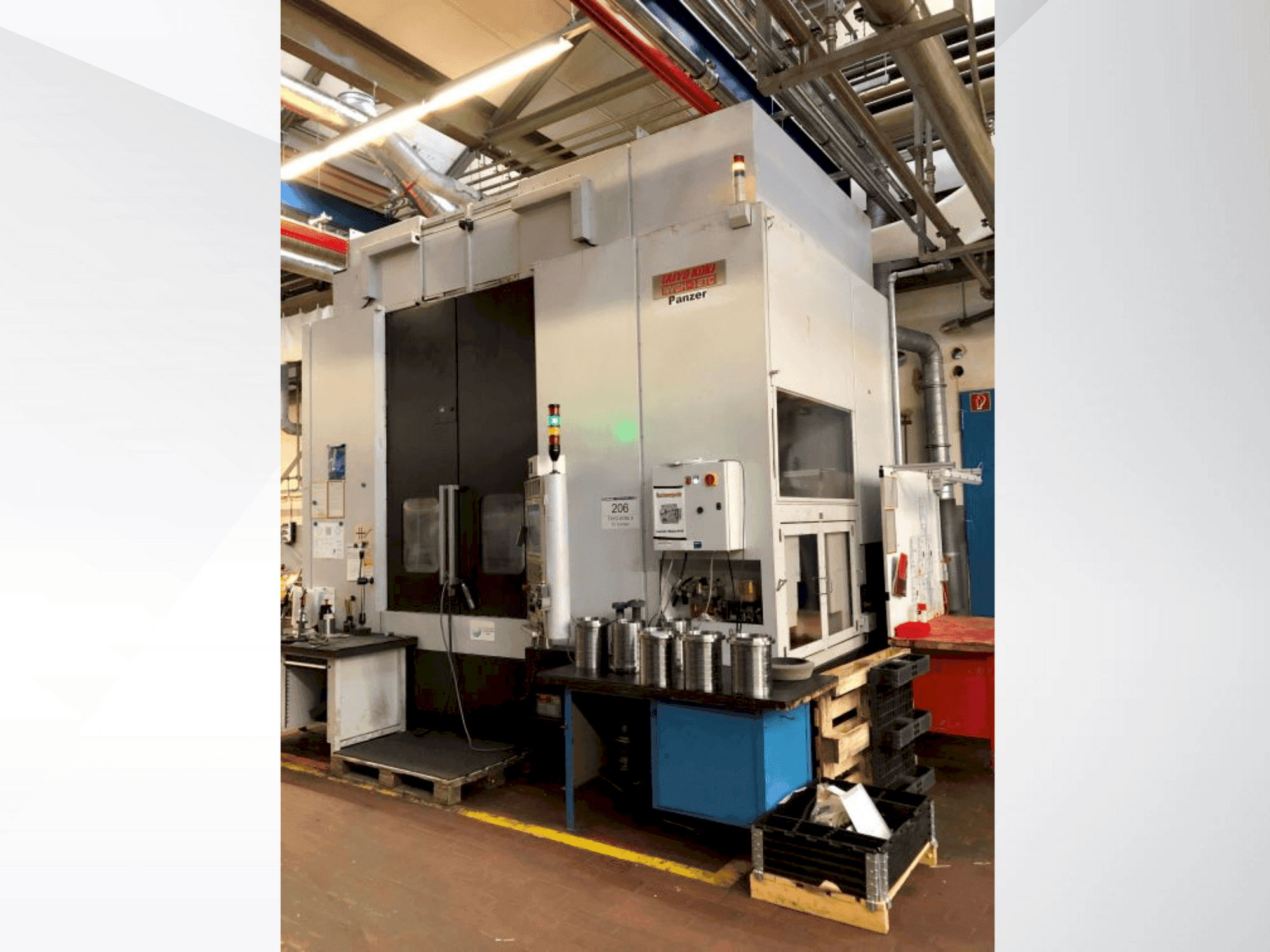 Čelní pohled na TAIYO KOKI KOKI NVGH 12TC stroj