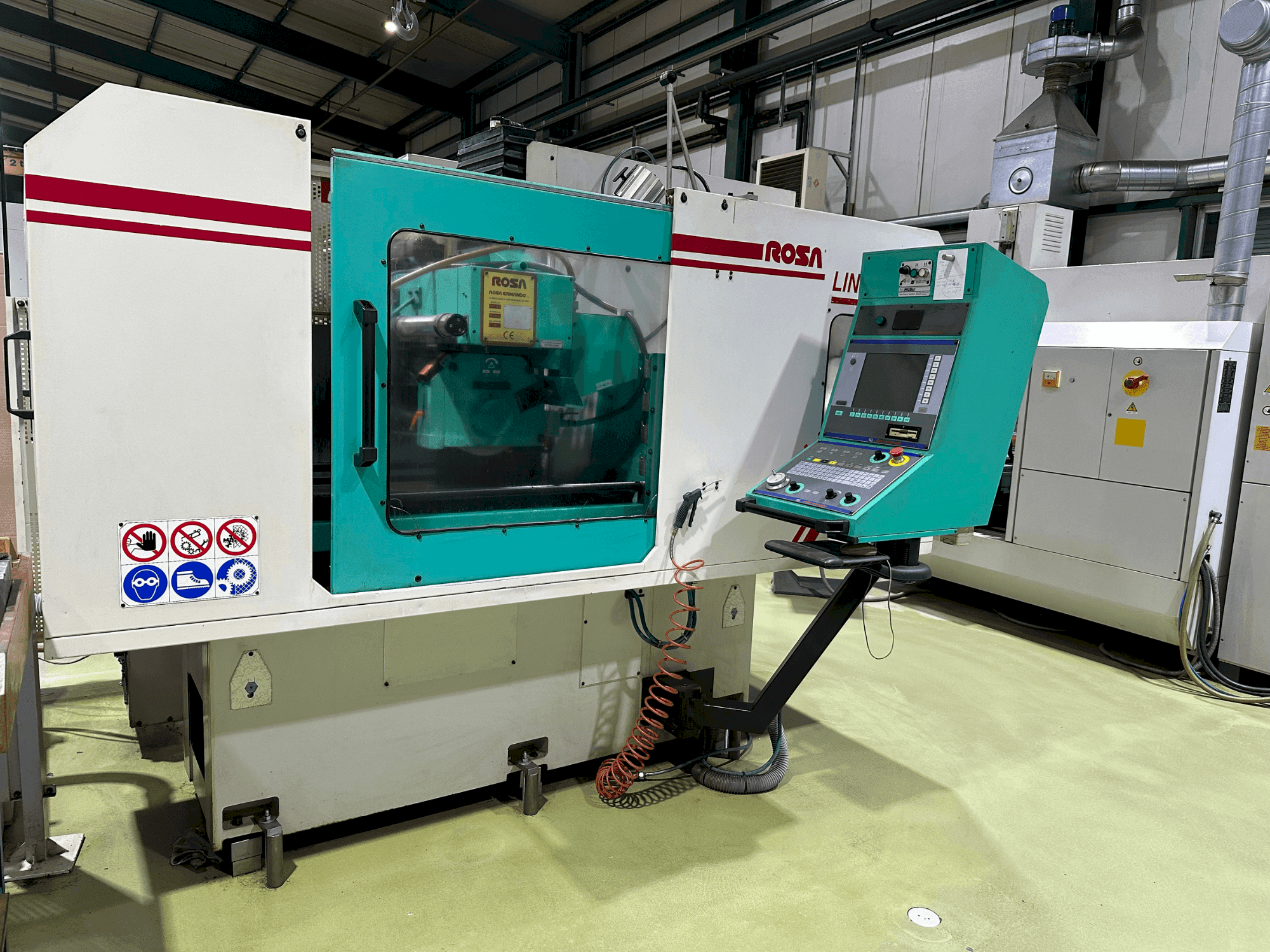 Čelní pohled na ROSA ERMANDO LINEA Iron 08.6 stroj