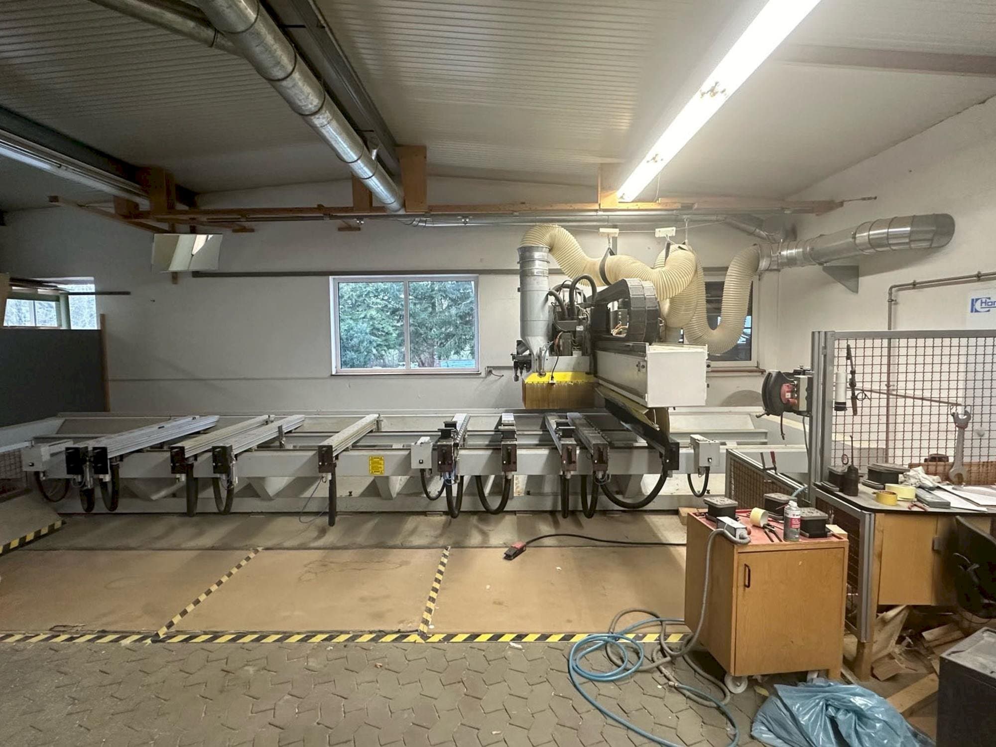 Čelní pohled  na HOMAG BAZ20/50/16/K  stroj