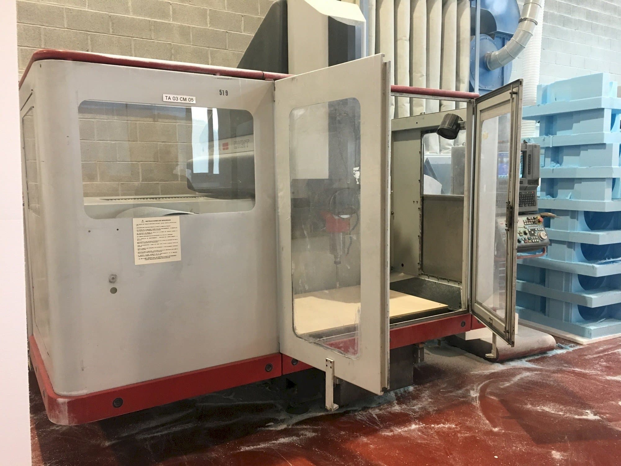 Čelní pohled  na Fidia Digit 165  stroj