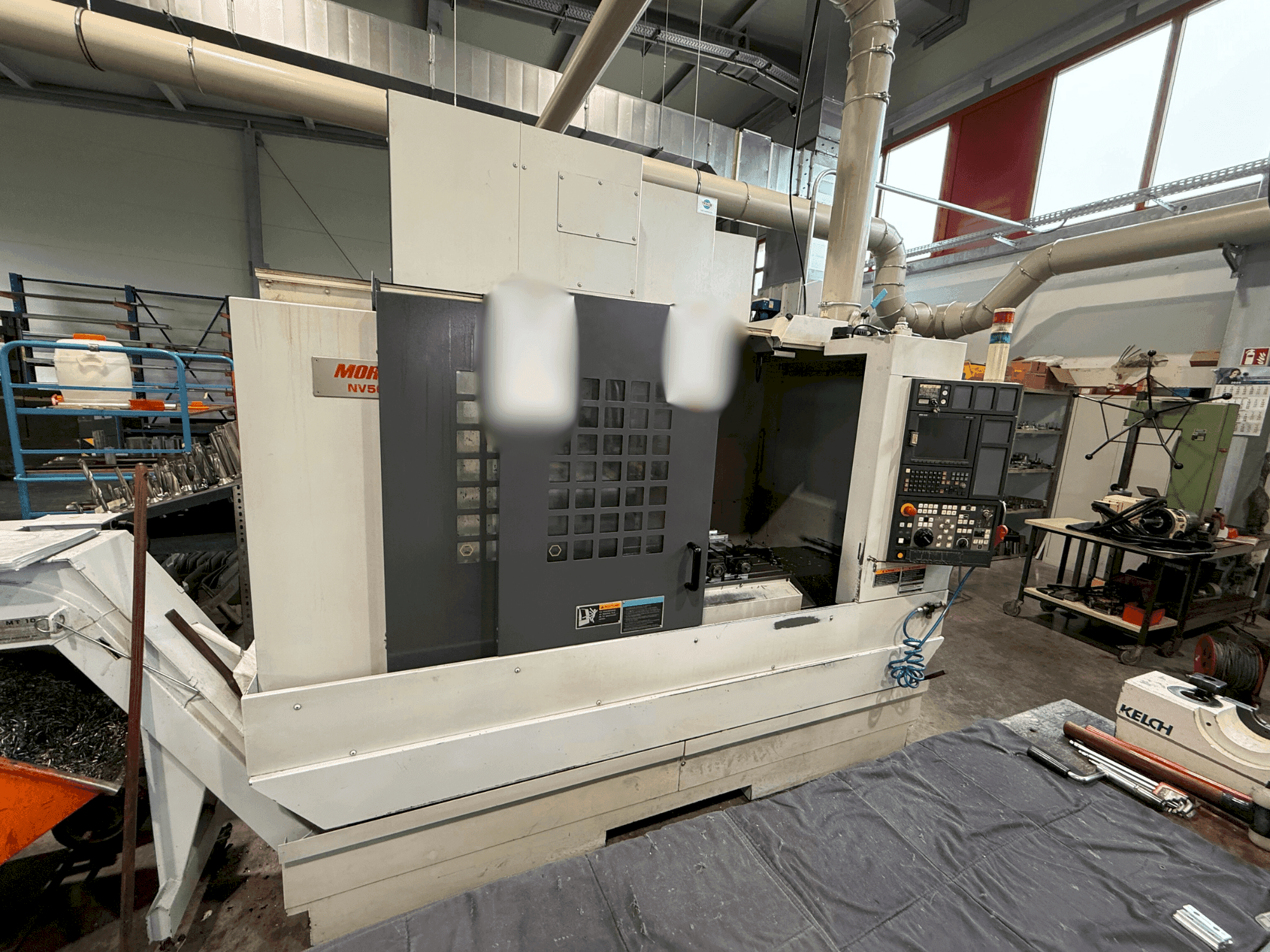 Čelní pohled  na MORI SEIKI NV 5000 a1 B/40  stroj