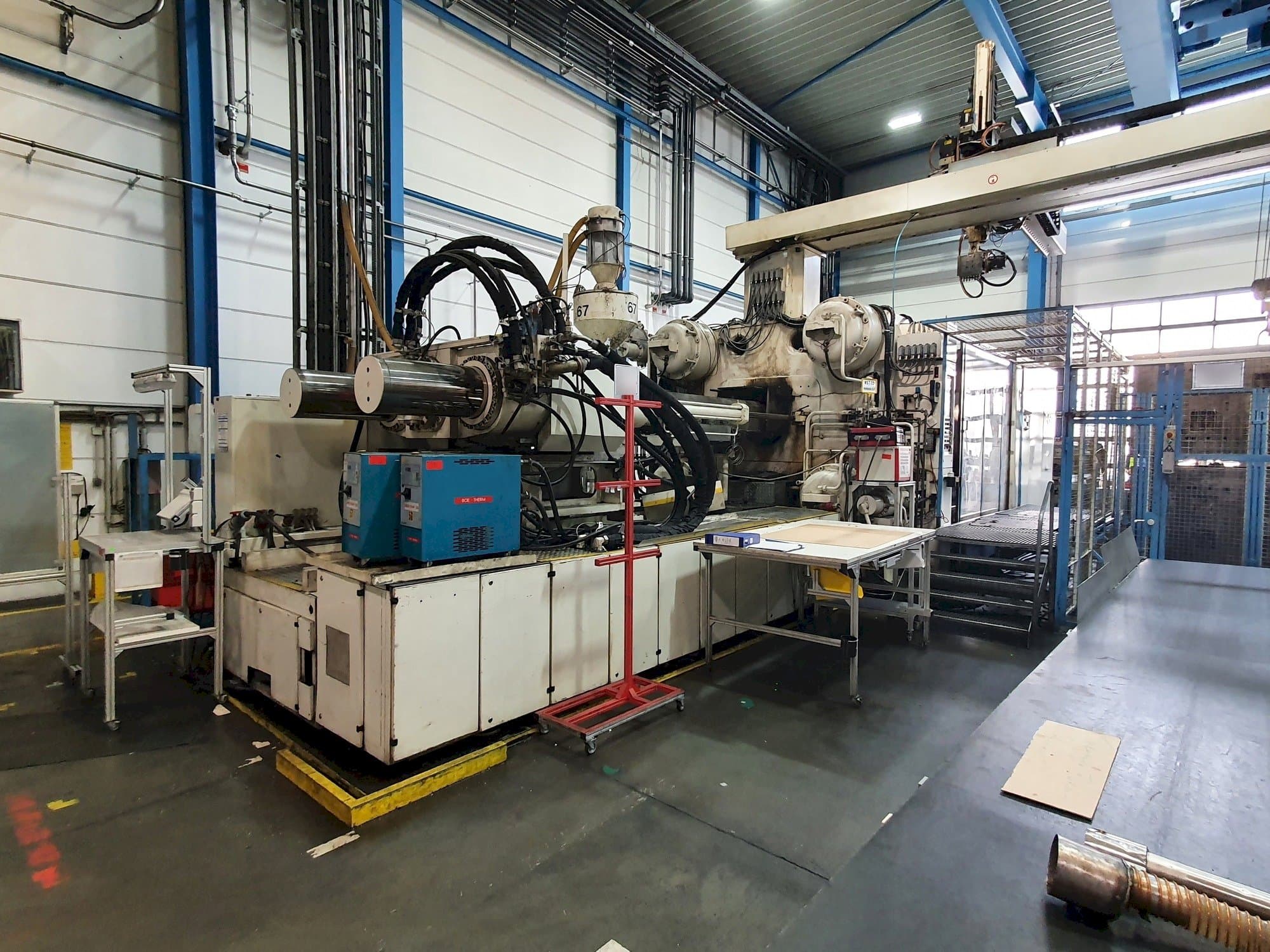 Čelní pohled na Engel ES 16050/2000 Duo stroj