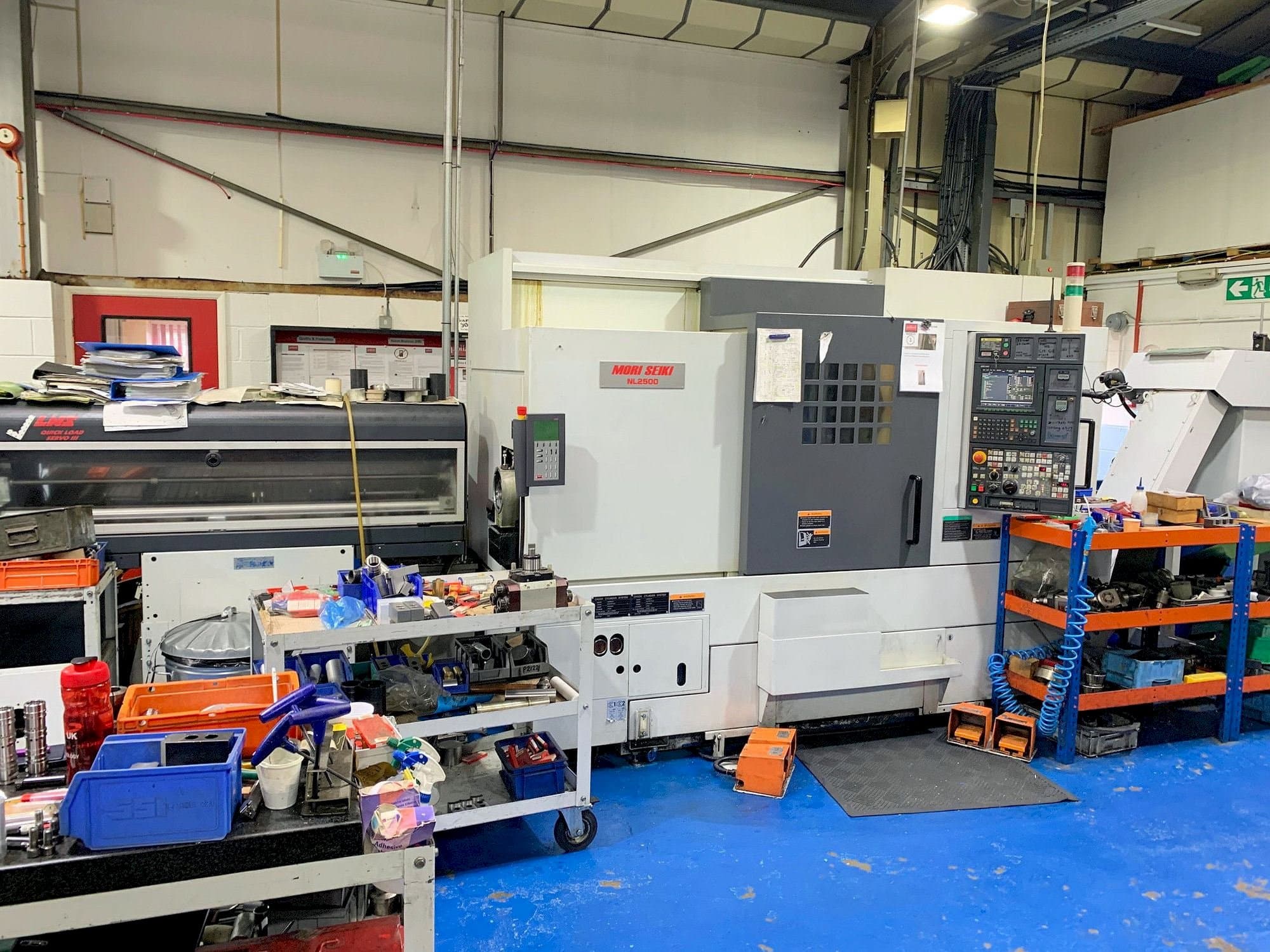 Čelní pohled na MORI SEIKI NL2500SY / 700 stroj