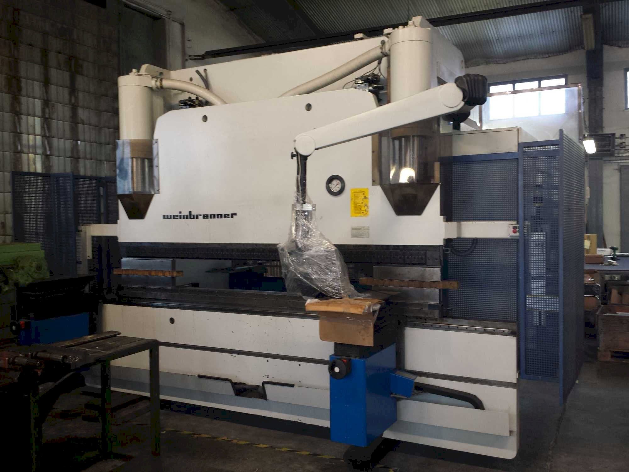 Čelní pohled  na Weinbrenner GP 160  stroj