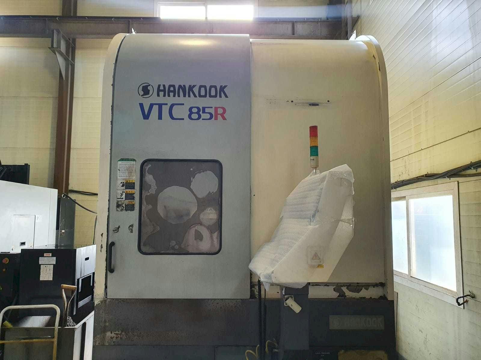 Čelní pohled  na HANKOOK VTC85R  stroj