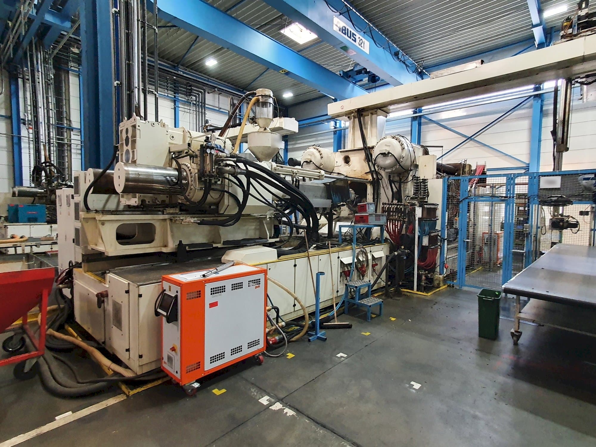 Čelní pohled na Engel Duo 16050/2300 stroj