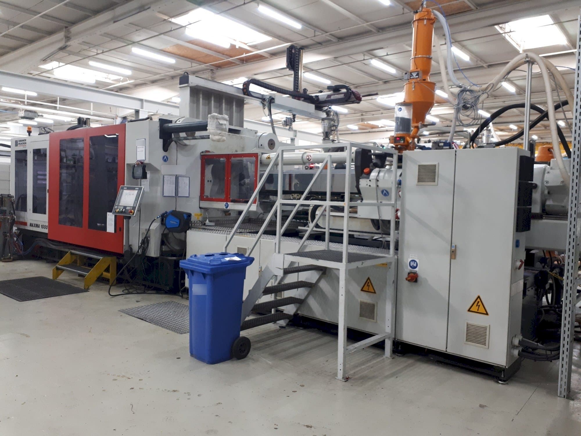 Čelní pohled na Ferromatik MAXIMA 1000 Monos stroj