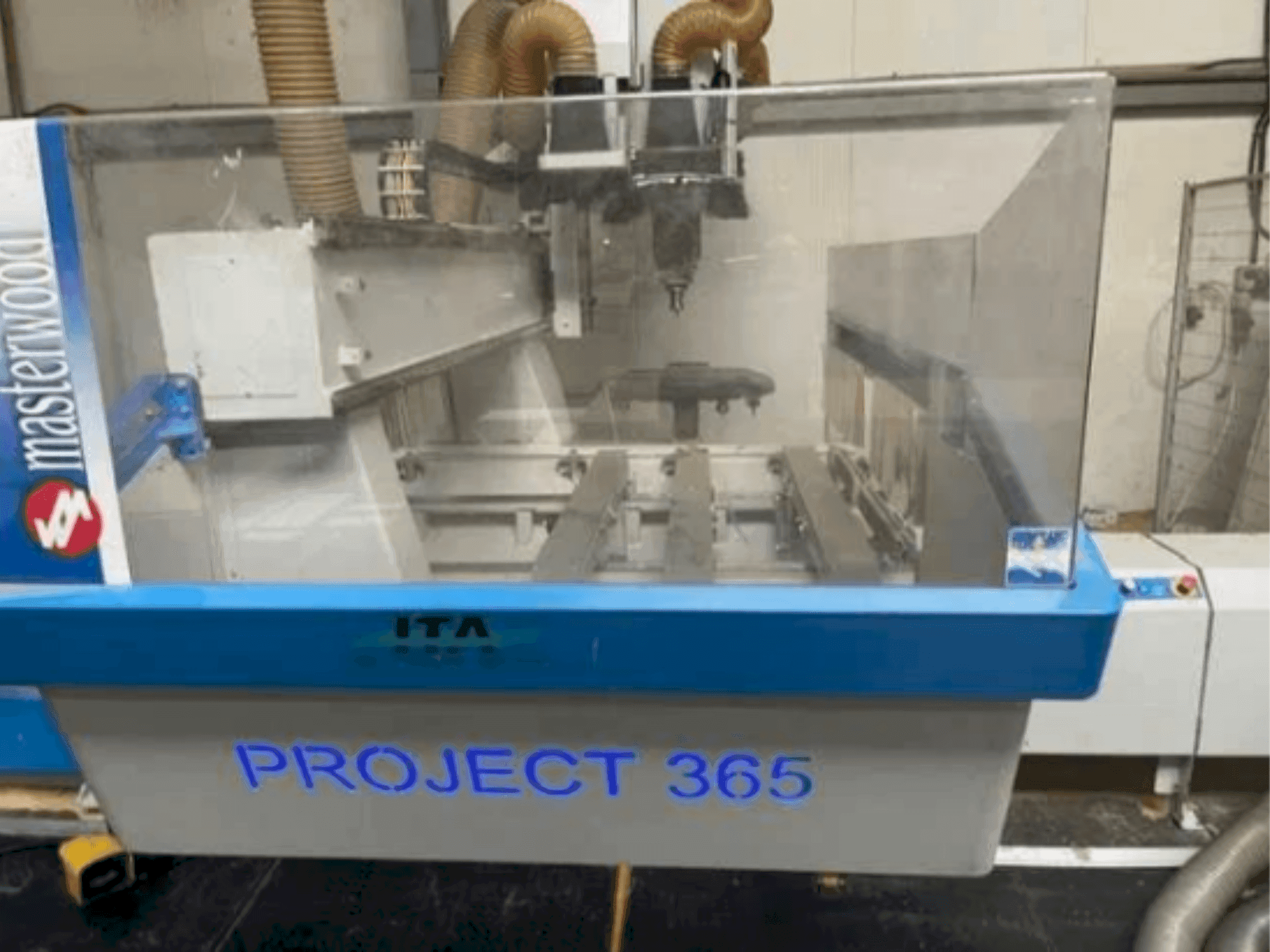 Čelní pohled na MASTERWOOD Project 365 stroj