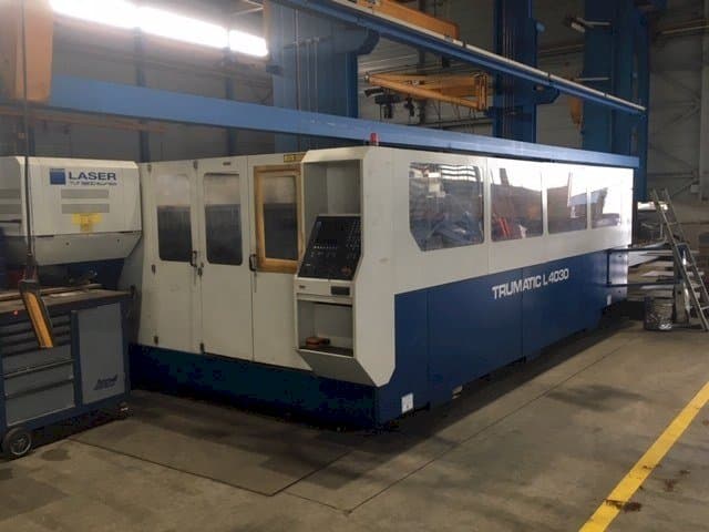 Čelní pohled na Trumpf Trumatic L4030 stroj