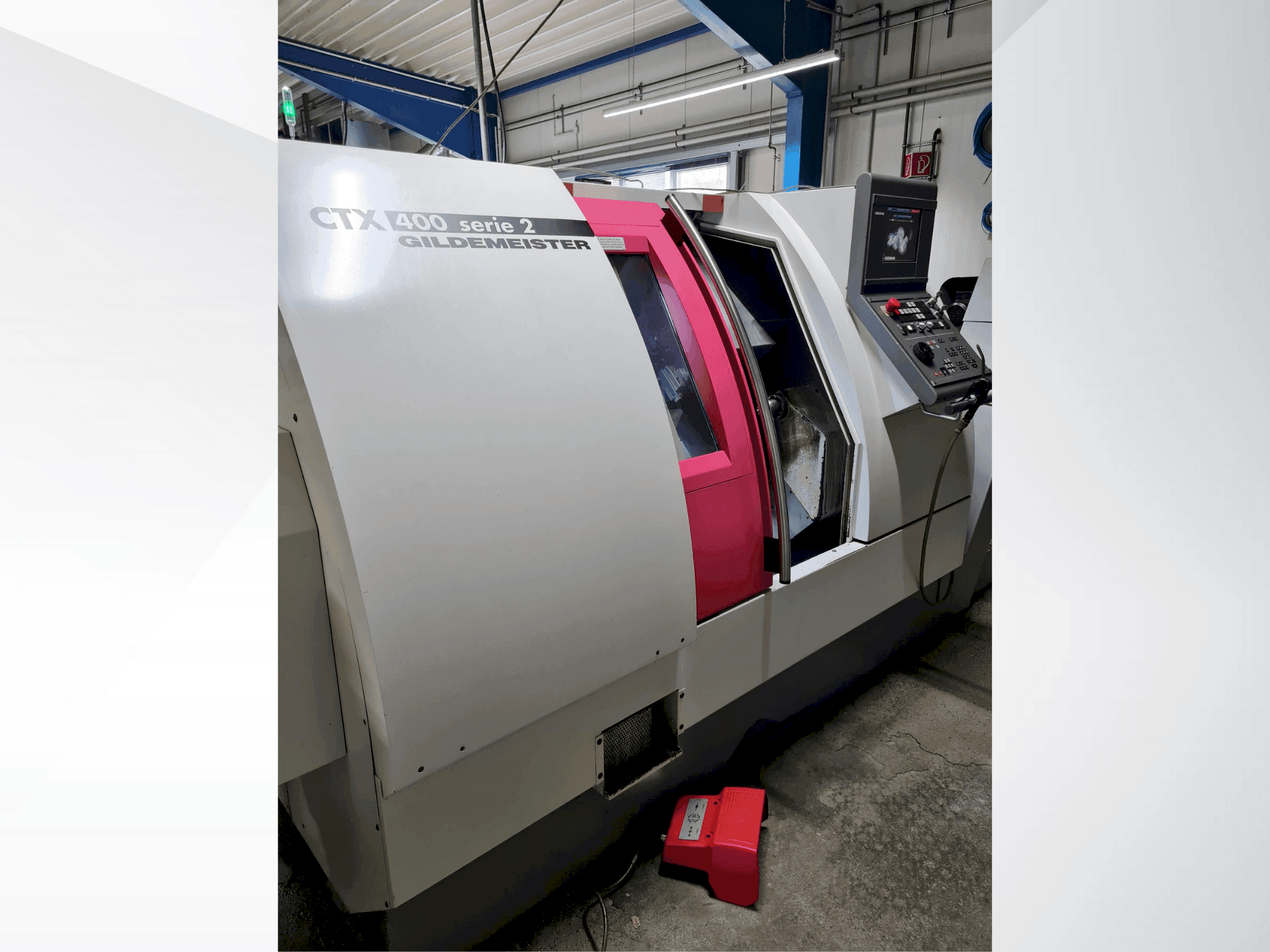Čelní pohled na Gildemeister CTX 400 S2 stroj