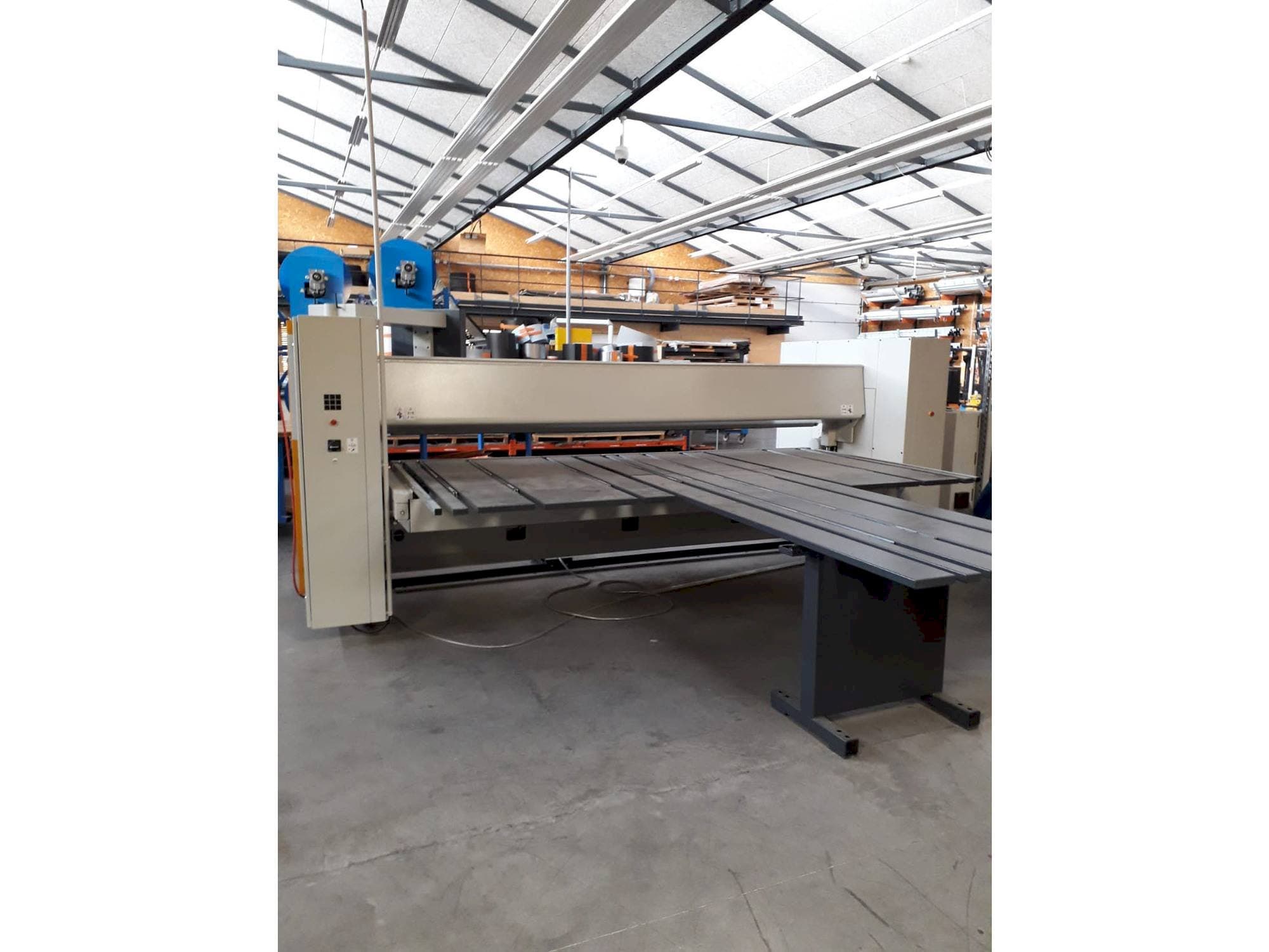 Čelní pohled na RAS 62.30-2 TURBO 2 stroj