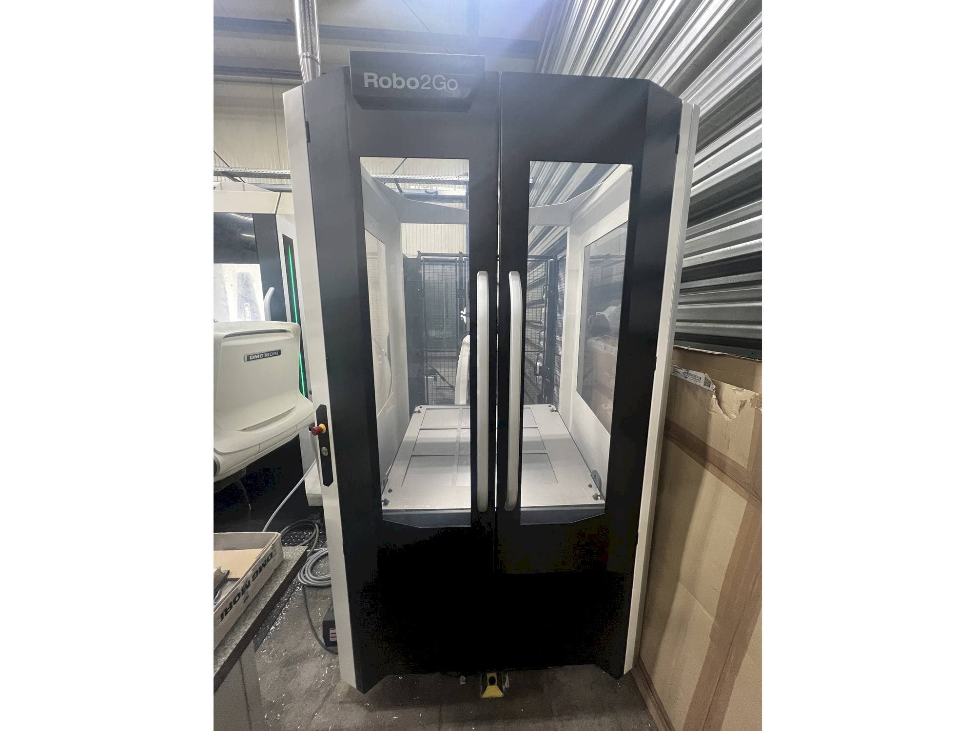 Čelní pohled na DMG Robo2Go stroj