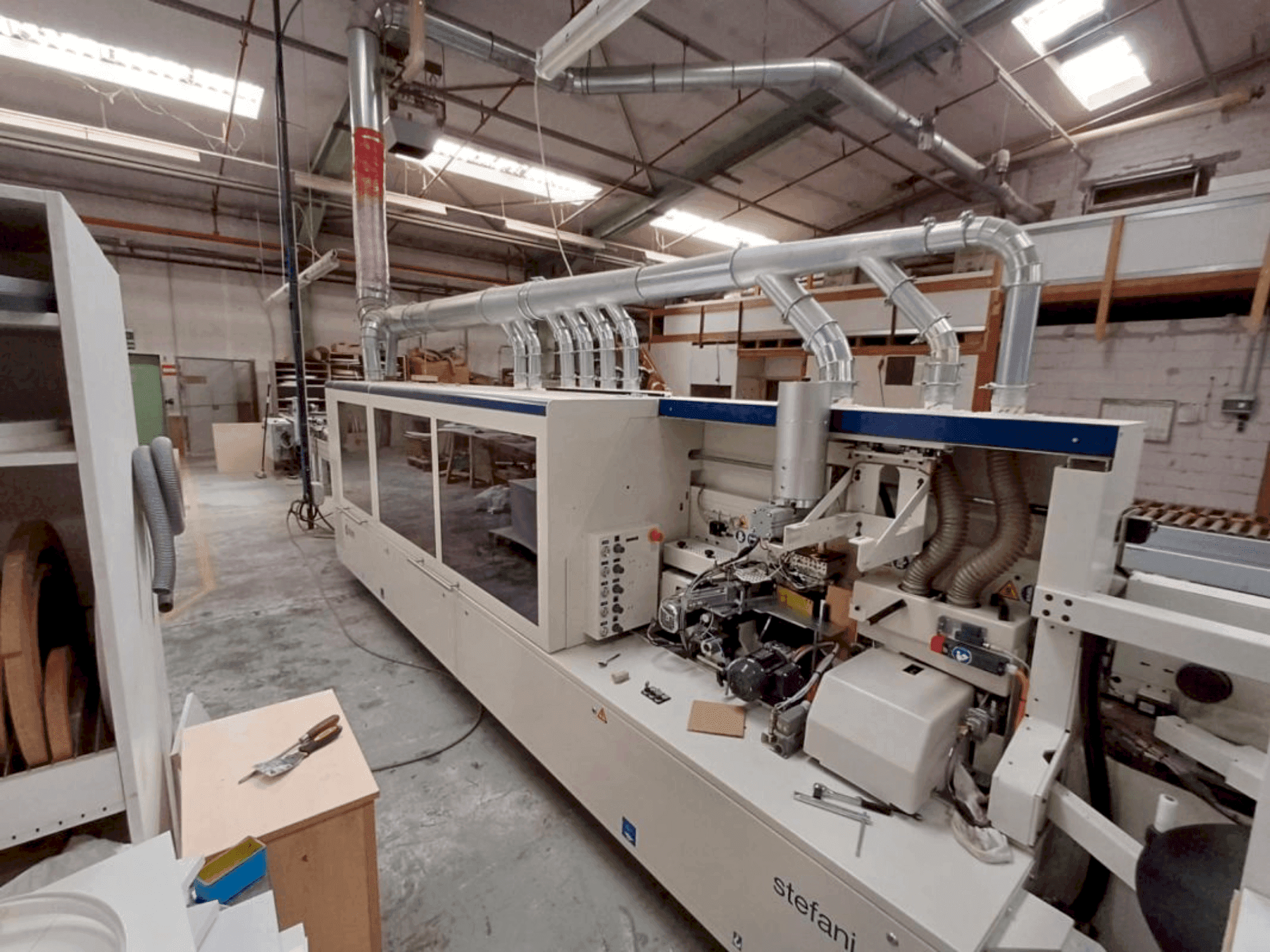 Čelní pohled  na SCM STEFANI MD RM  stroj