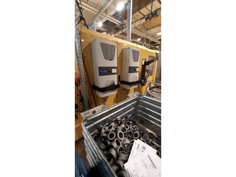 Čelní pohled na TAJMAC-ZPS SAL 100/4 stroj