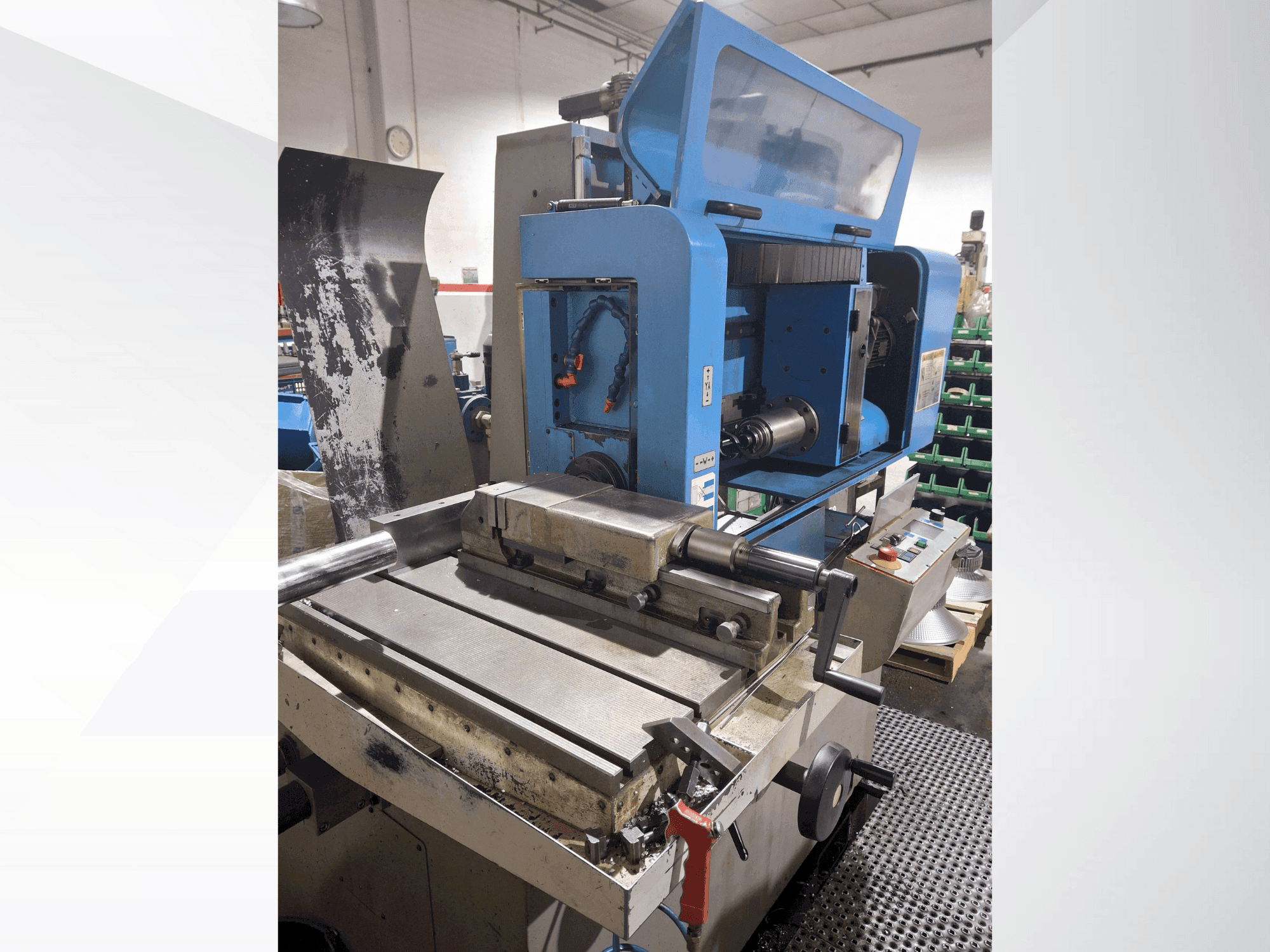 Čelní pohled na IXION TL 1.1 stroj