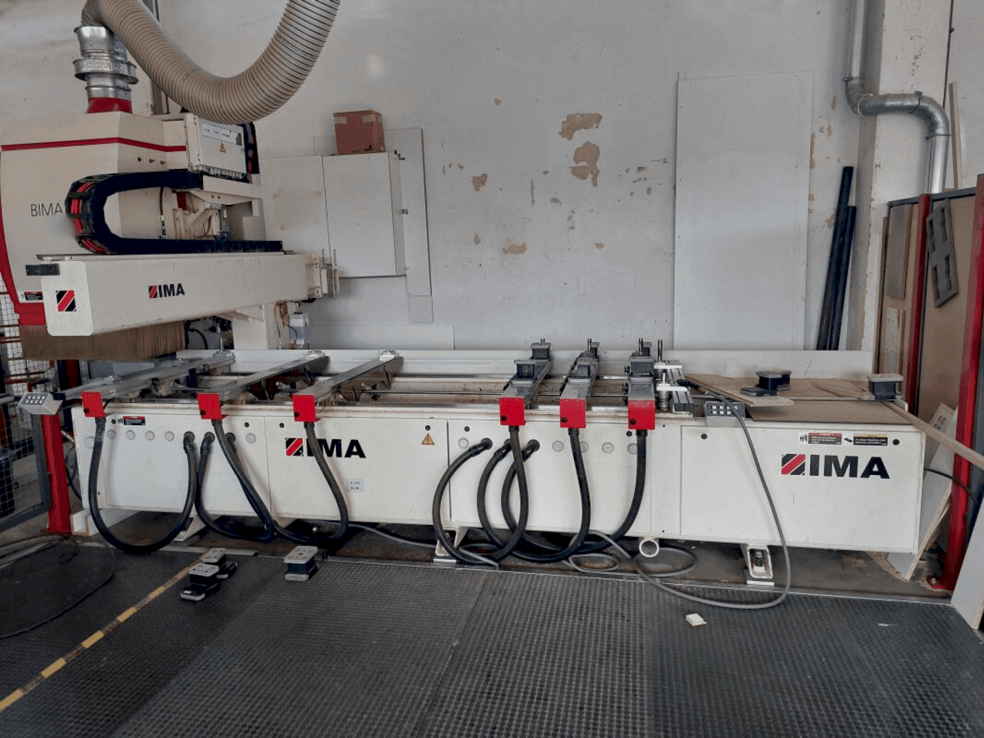 Čelní pohled  na IMA BIMA 310 120/300  stroj