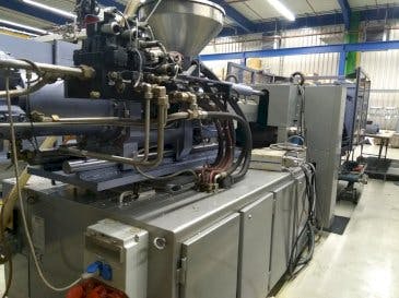 Čelní pohled  na HPM Hemscheid 2500-1400  stroj