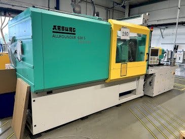 Čelní pohled  na Arburg Allrounder 630S 2500-800 (2016)  stroj