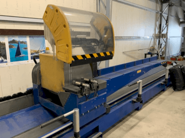 Čelní pohled  na SCHÜCO PDG e-Cut 600  stroj