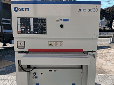 Čelní pohled na SMCTL DMC SD 30 RCS 110 stroj