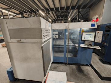 Čelní pohled na TRUMPF TruLaser 3030 stroj