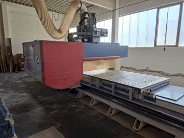 Čelní pohled  na MKM UNI Portal 50/15 RO  stroj