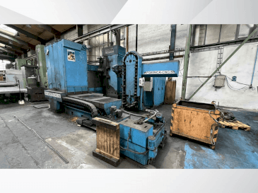 Čelní pohled na TOS WFQ80NCA-CNC/50 stroj