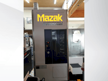 Čelní pohled na Mazak INTEGREX j-200S stroj
