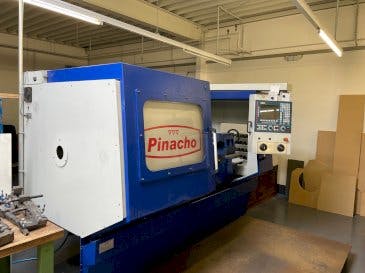 Čelní pohled  na Pinacho CNC 260  stroj