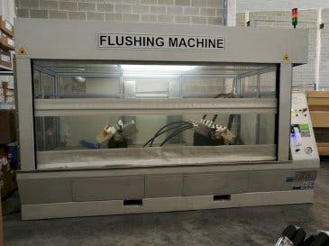 Čelní pohled  na BIMAL Flush 4  stroj