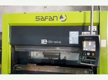 Čelní pohled  na Safan E-brake 50-2050 ts1  stroj