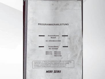 Čelní pohled na MORI SEIKI SL-15MC stroj