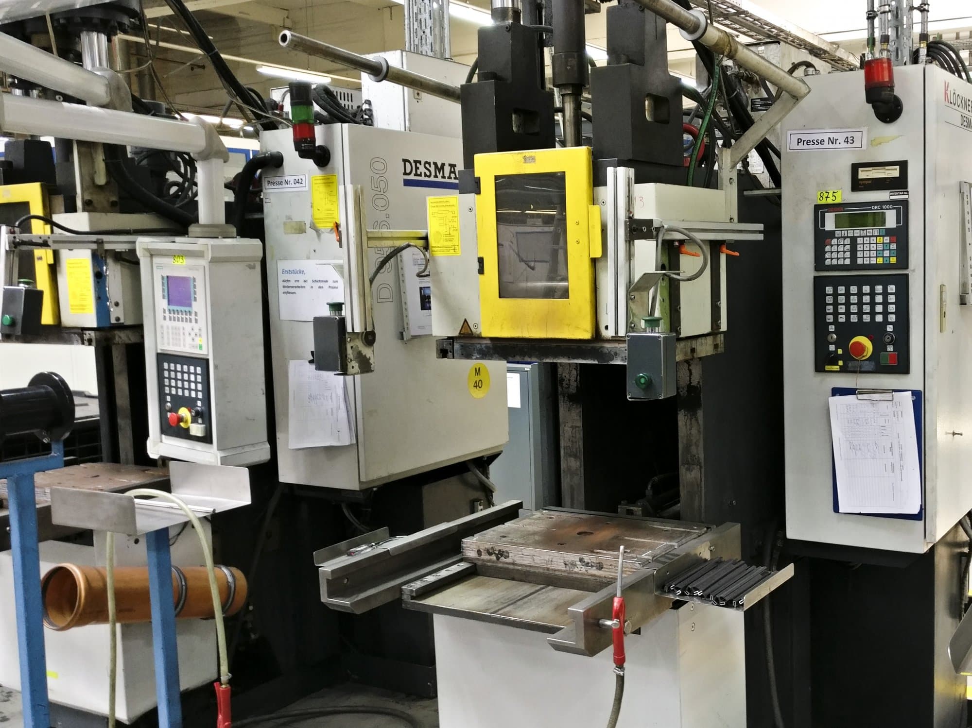 Pravý pohled na Kloeckner Desma 956.050 stroj