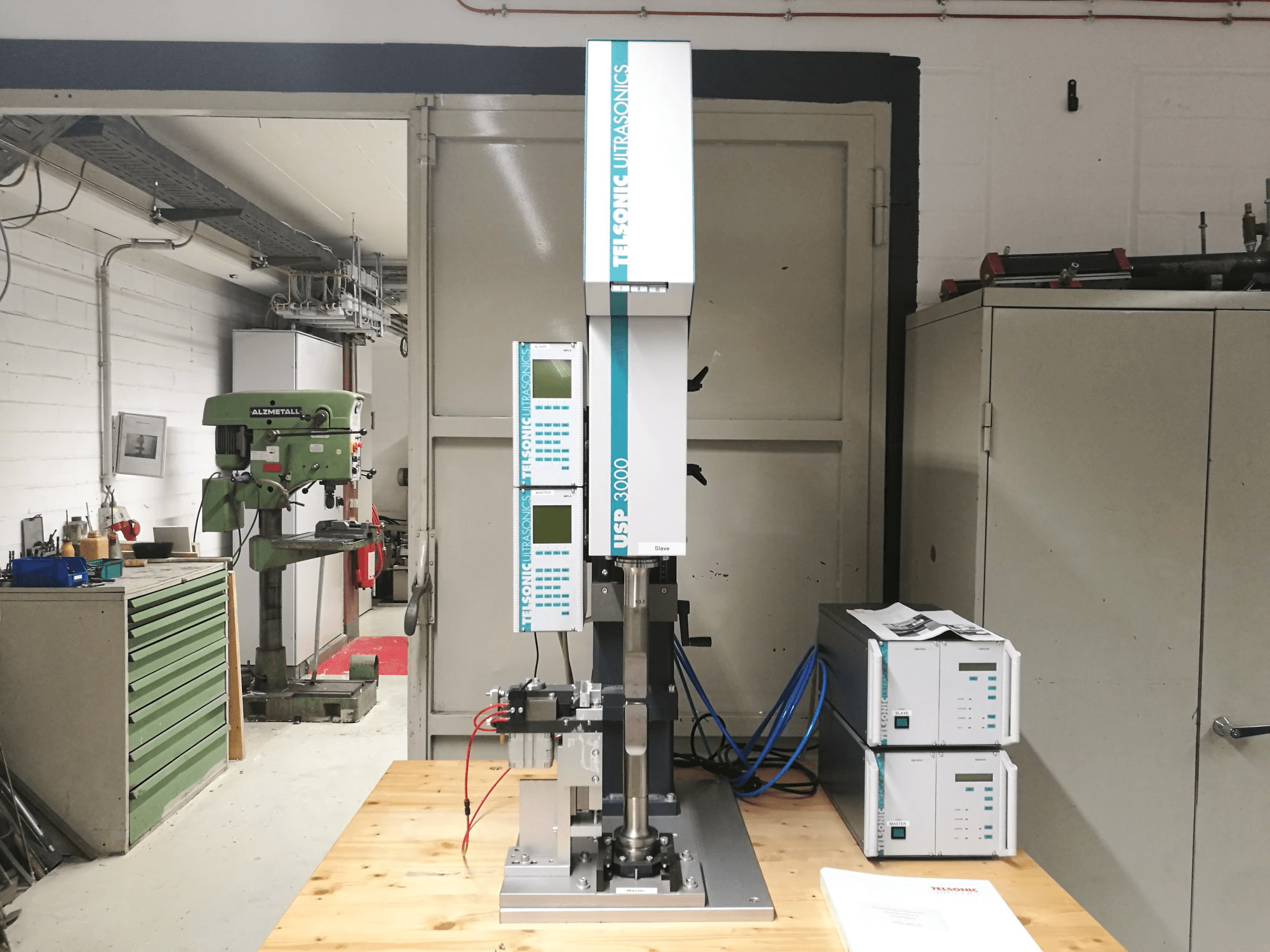 Čelní pohled na TELSONIC USP-3000-1 P stroj