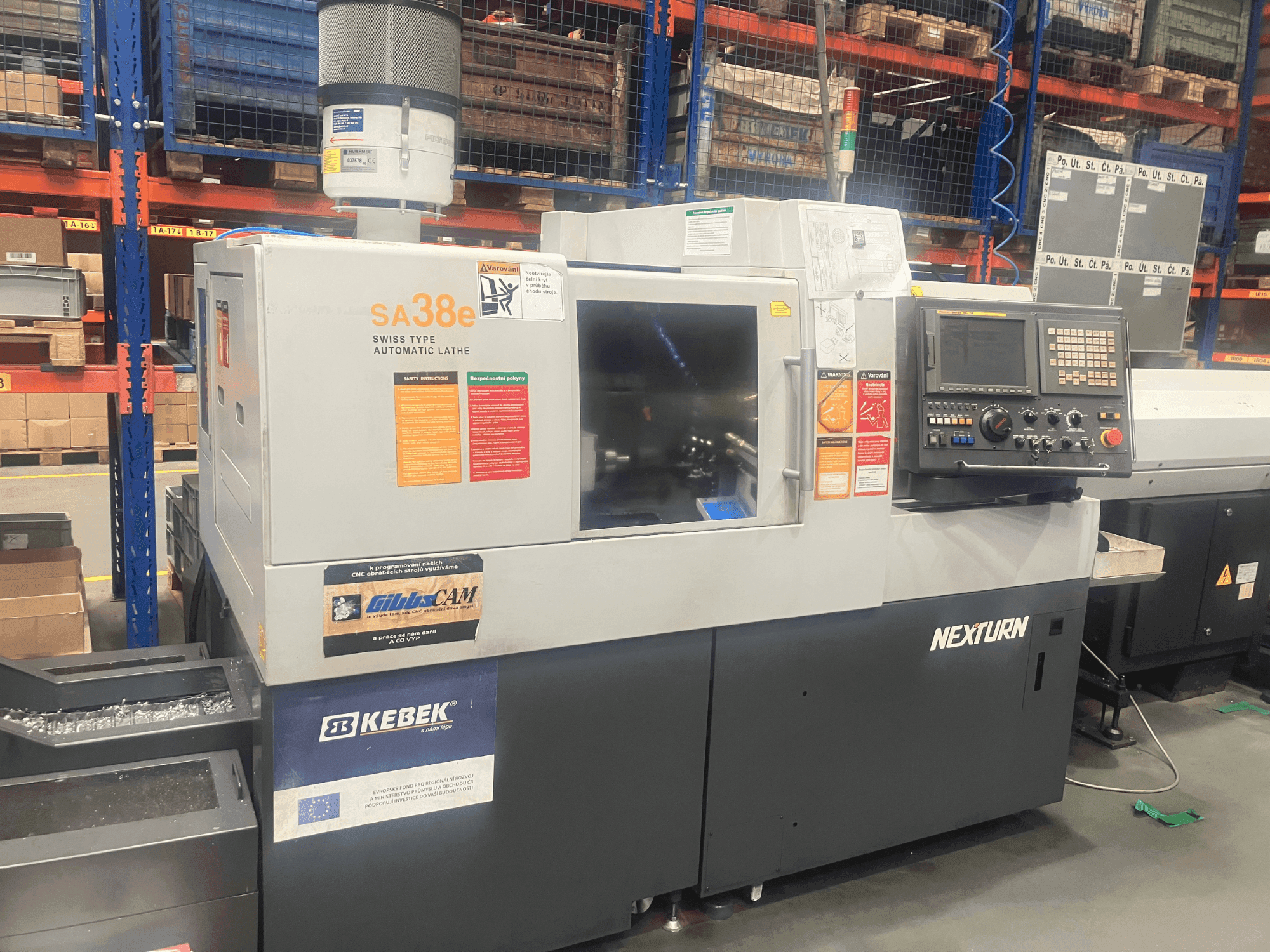 Čelní pohled na Nexturn SA-38e stroj