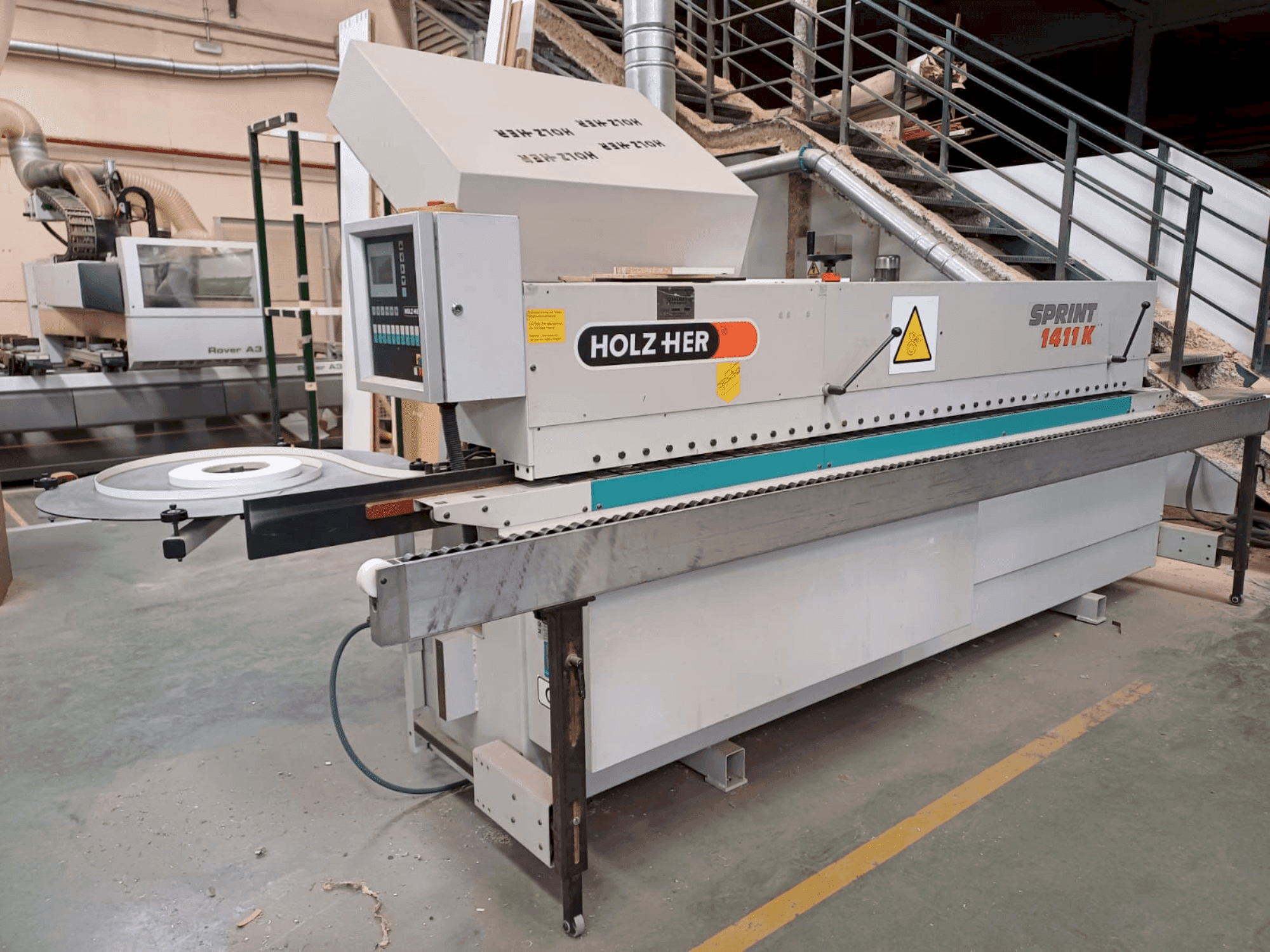 Čelní pohled na HOLZHER SPRINT 1411K stroj