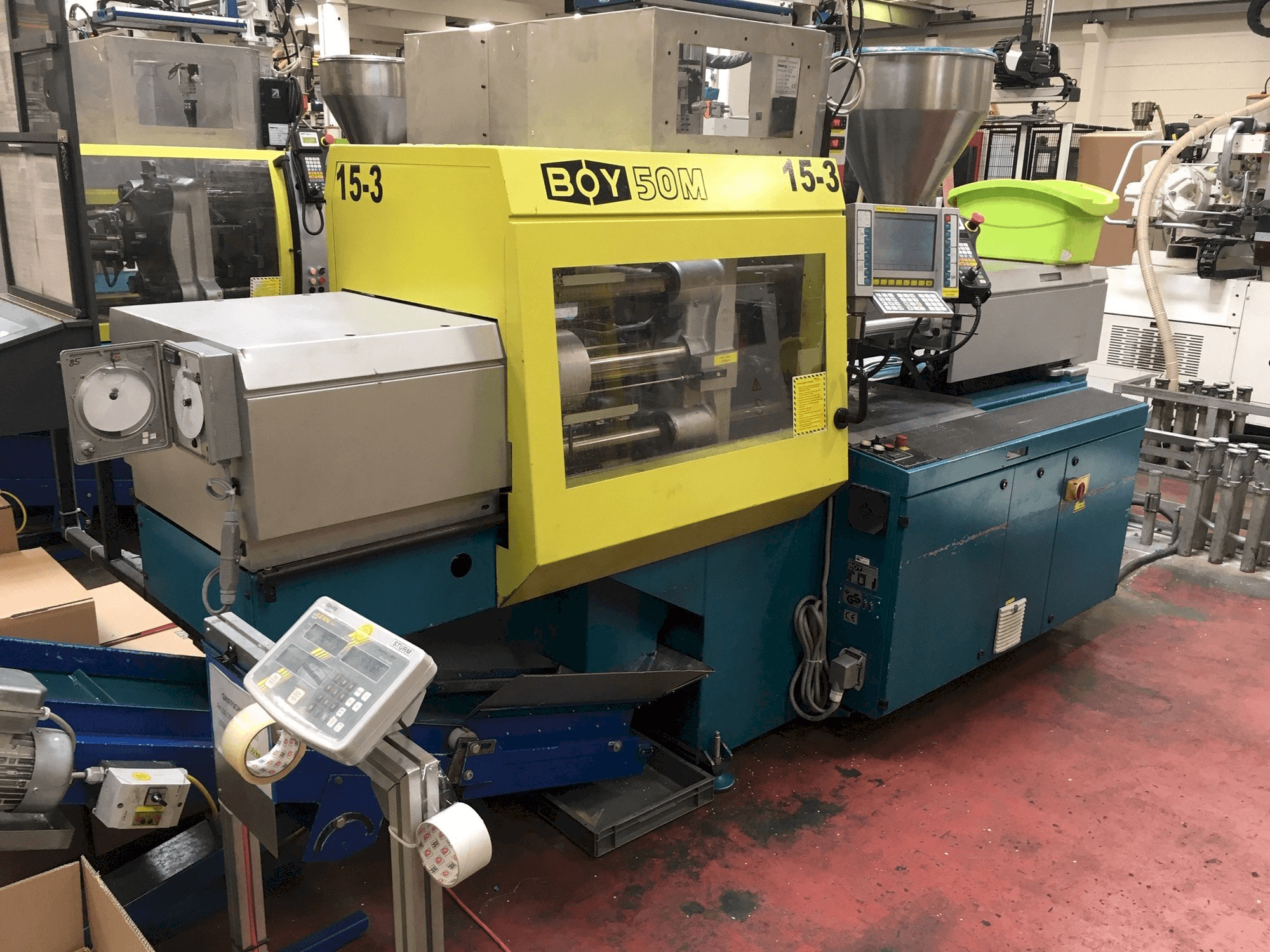 Čelní pohled na Dr. Boy 50M stroj