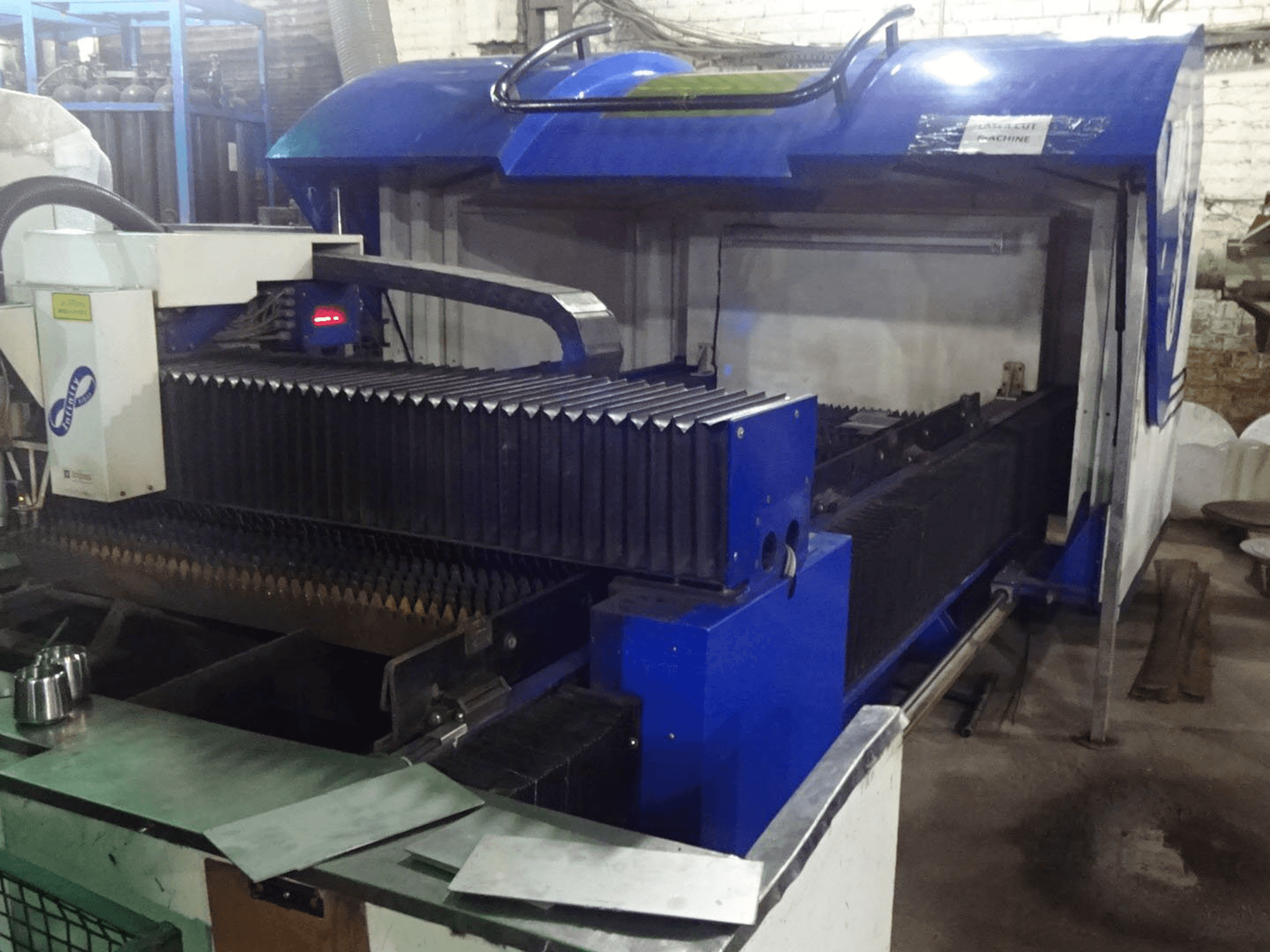 Čelní pohled na Sahajanand FA 428 stroj