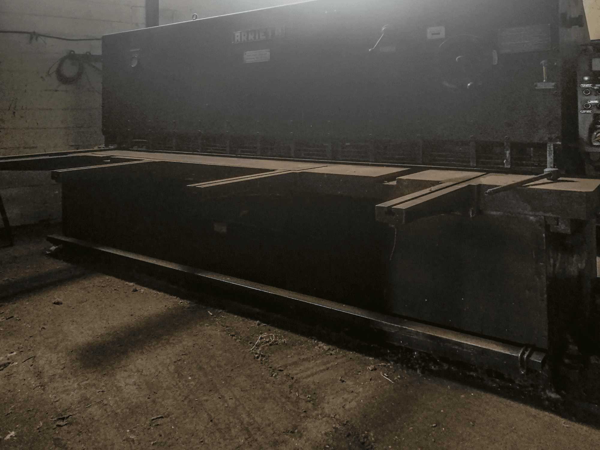 Pravý pohled na ARRIETA CGH 30-10 stroj