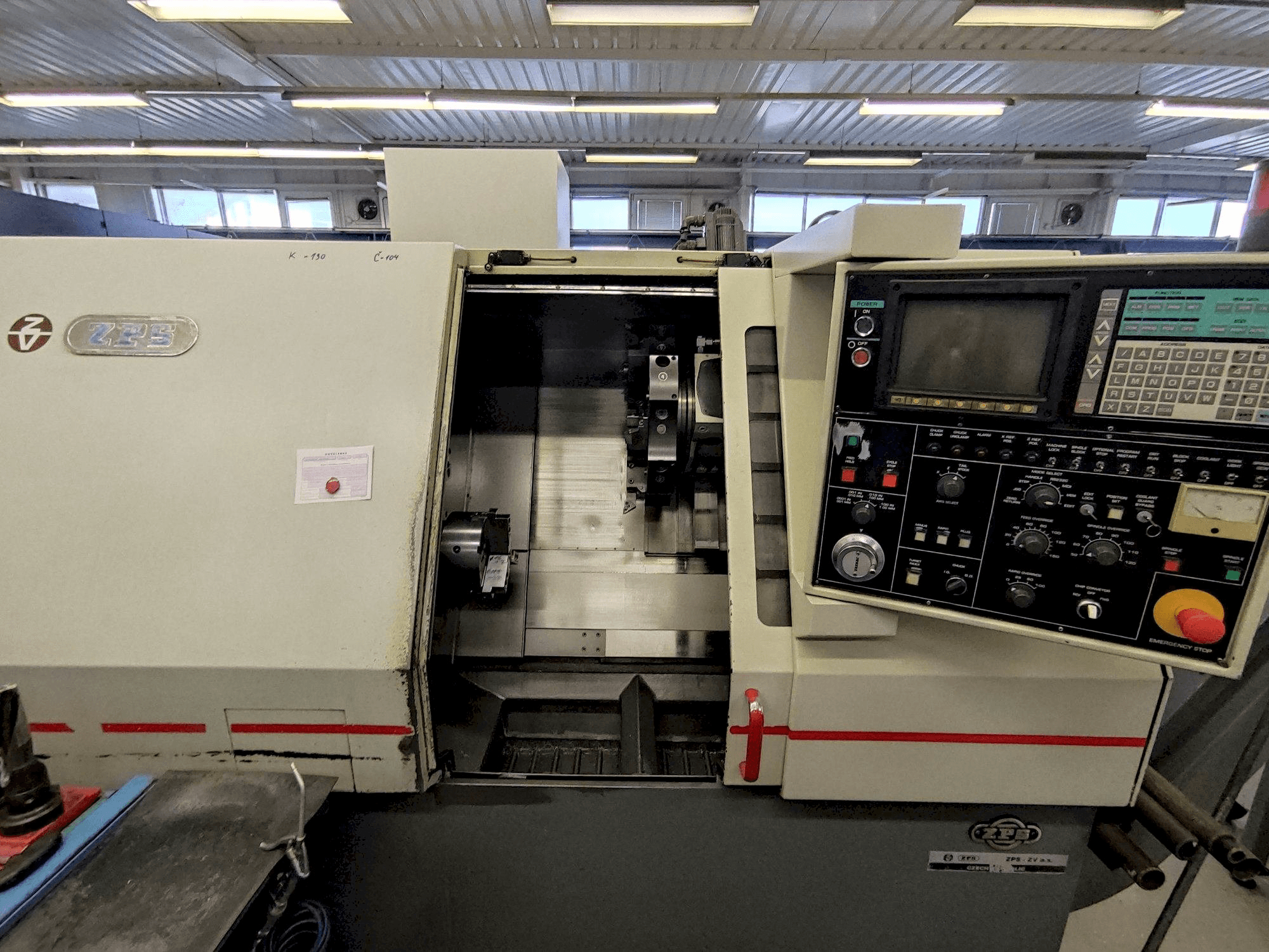 Čelní pohled na ZPS S-50 (TC-615) stroj