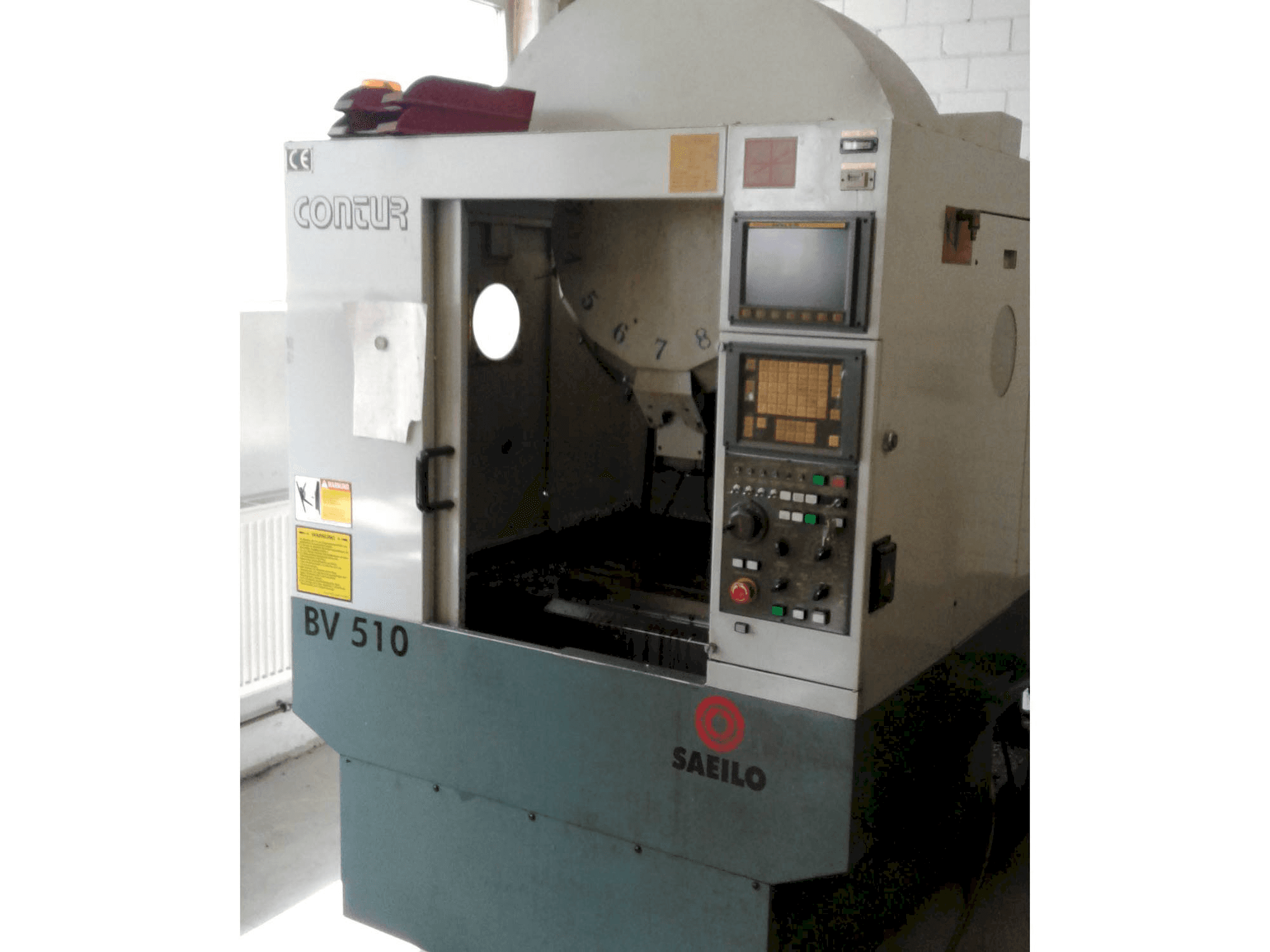 Čelní pohled na Saeilo BV 510 stroj